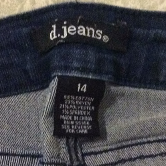 D JEANS super soft dk wash skinny jeans, size 14 - Picture 2 of 3